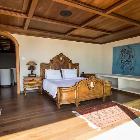 别墅 Glamorous With A Pool And Panoramic Sea View *