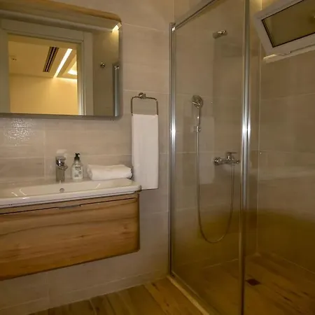 别墅 Glamorous With A Pool And Panoramic Sea View