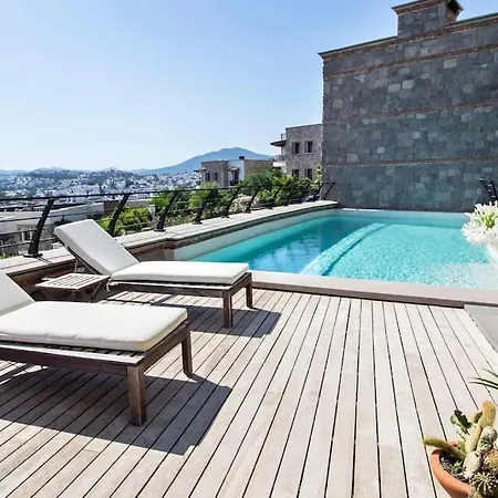 Glamorous With A Pool And Panoramic Sea View 别墅
