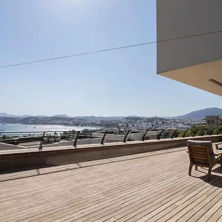 Villa Glamorous With A Pool And Panoramic Sea View *